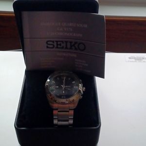 Seiko Quartz Solar watch
